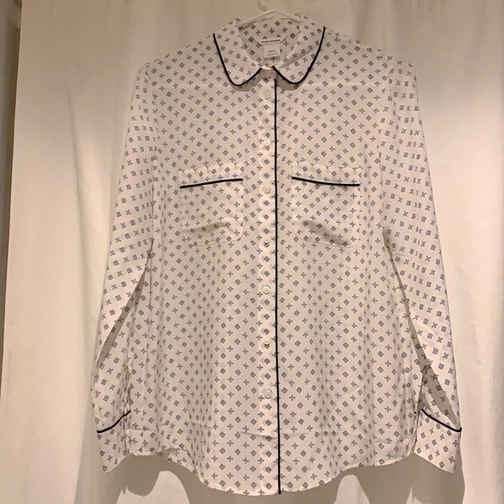 Club Monaco silk pyjama-style top, like new! XS